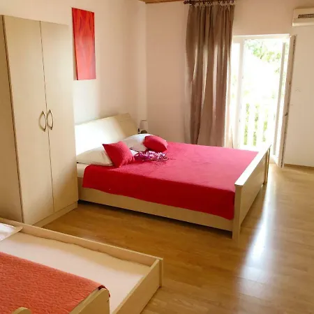 Apartament Dejan Baška Voda