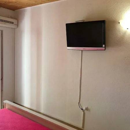 Dejan Apartment *
