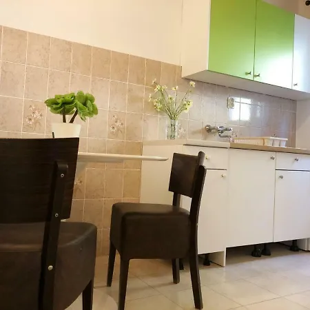 Apartment Dejan *